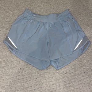 BLUE LULULEMON HOTTY HOT SHORTS!